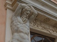 C7DL8549statua