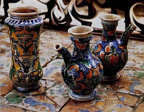 coppia di bottiglie Caltagirone e albarello di Sciacca XVII sec.