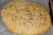 la focaccia con rosmarino